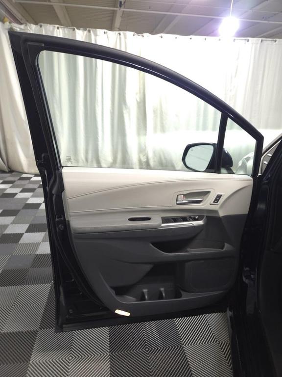 used 2023 Toyota Sienna car, priced at $50,595