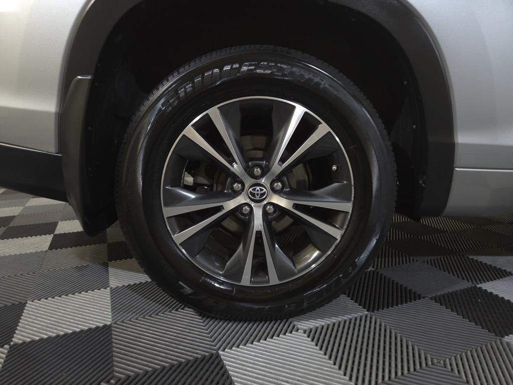 used 2016 Toyota Highlander car, priced at $19,650