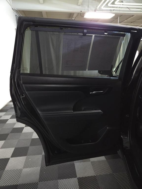 used 2022 Toyota Highlander car, priced at $40,375
