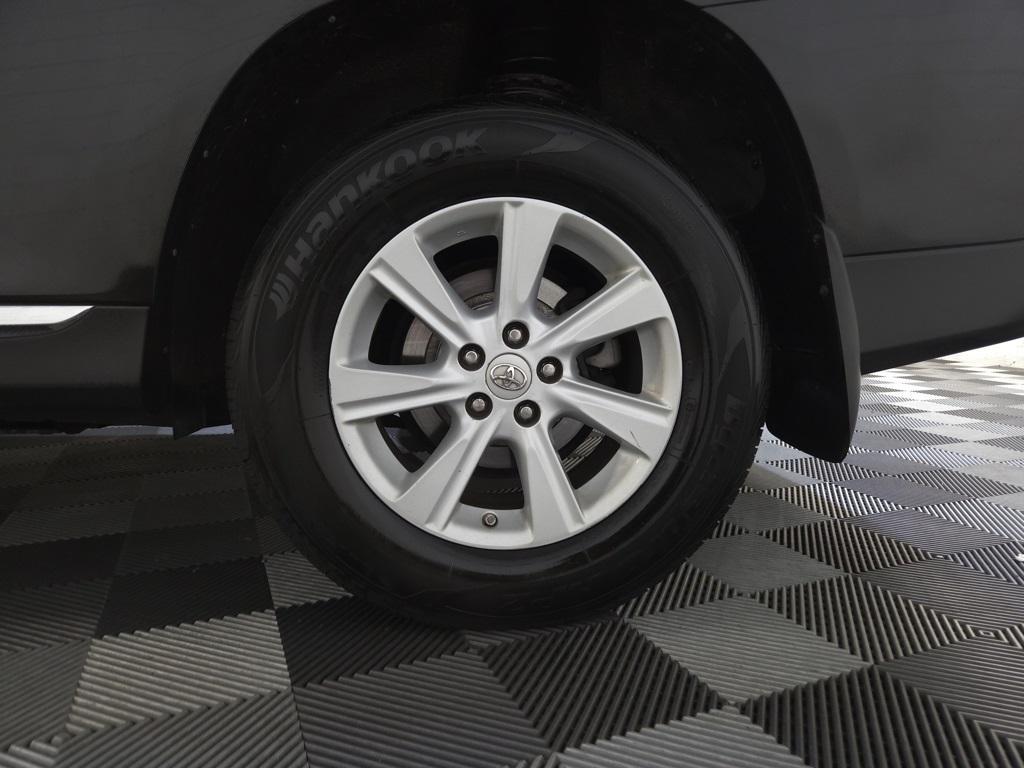 used 2012 Toyota Highlander car