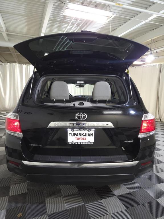 used 2012 Toyota Highlander car