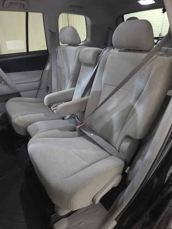 used 2012 Toyota Highlander car