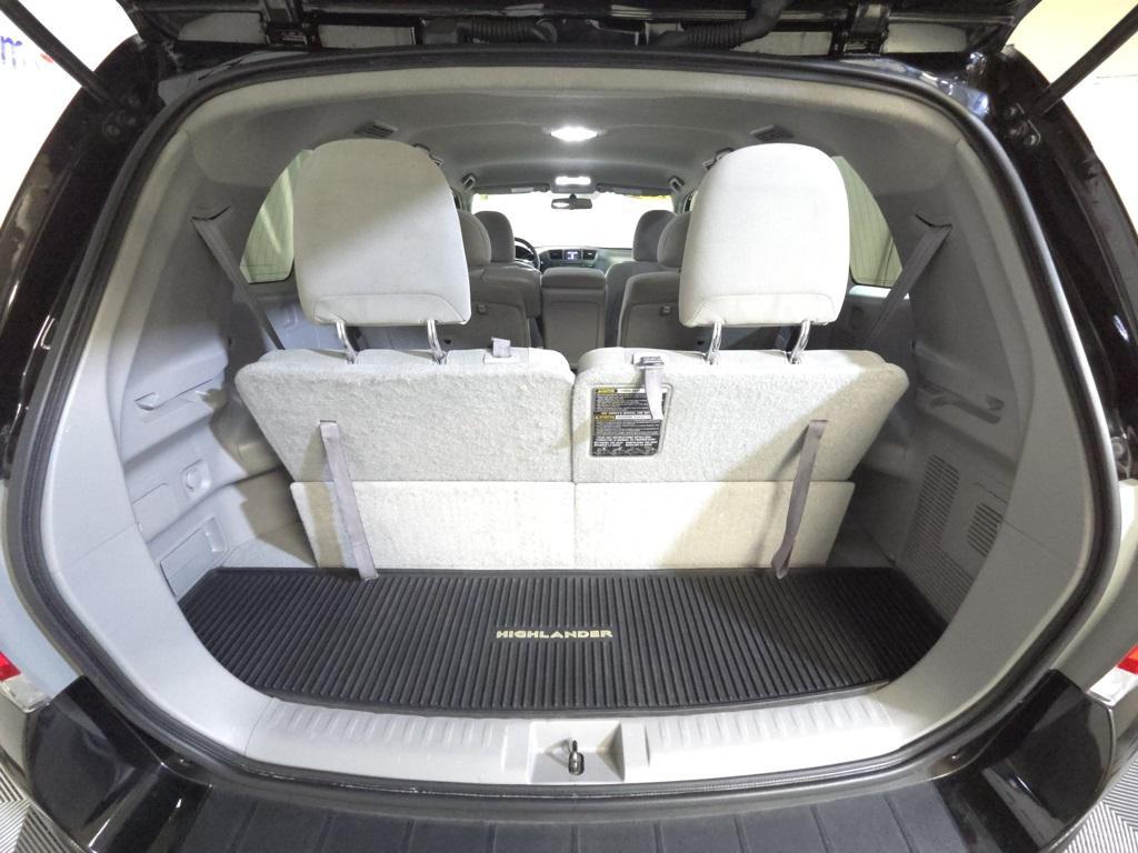 used 2012 Toyota Highlander car