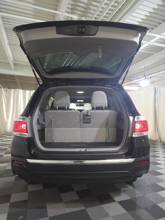 used 2012 Toyota Highlander car