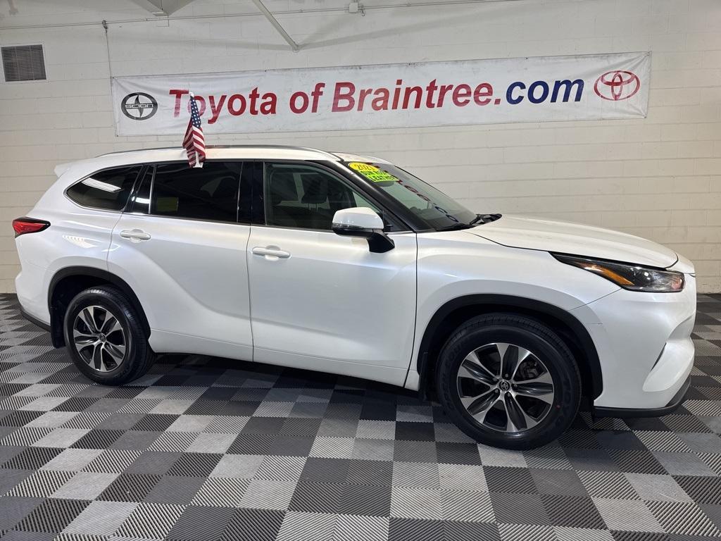 used 2021 Toyota Highlander car, priced at $35,985