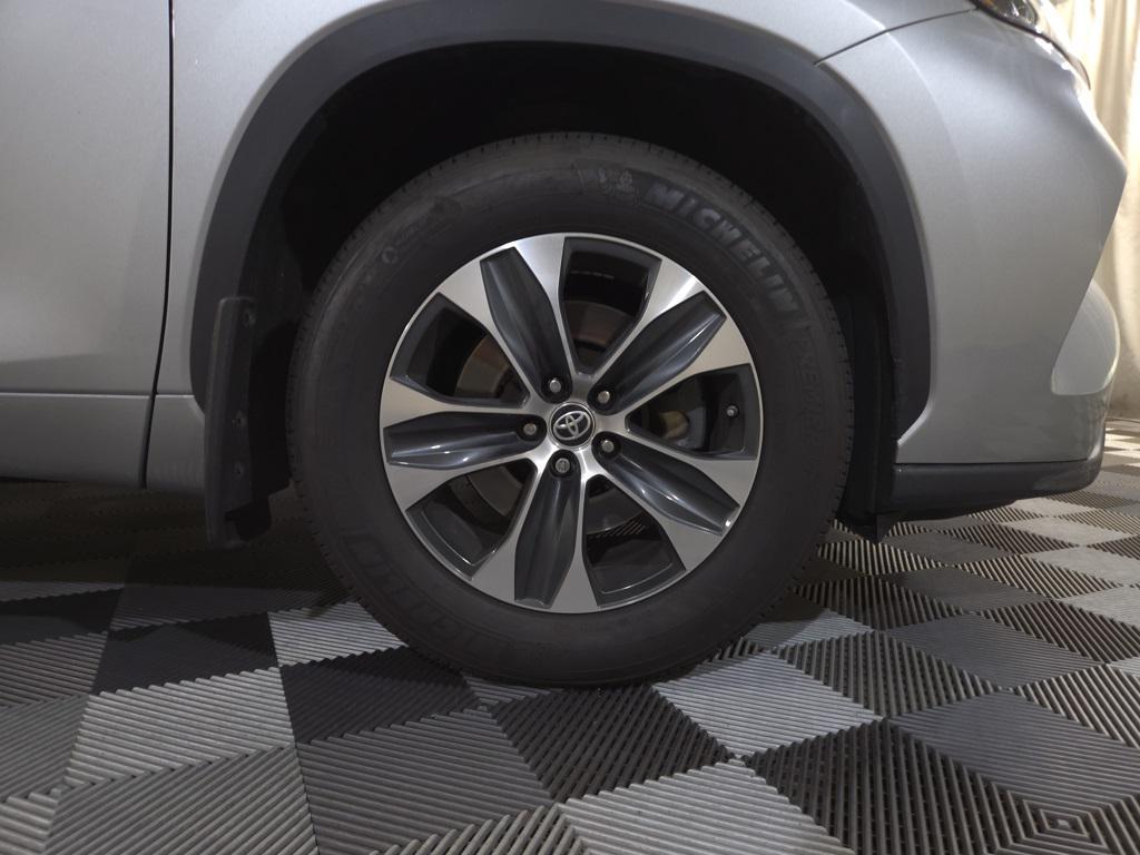 used 2023 Toyota Highlander car, priced at $39,855
