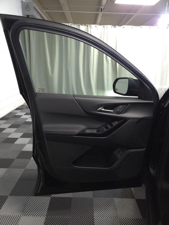 used 2025 Chevrolet Equinox car, priced at $31,595