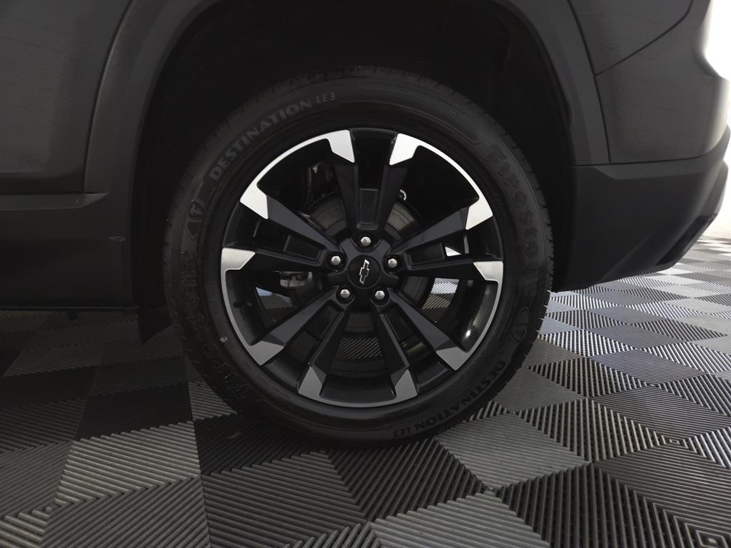 used 2025 Chevrolet Equinox car, priced at $31,595