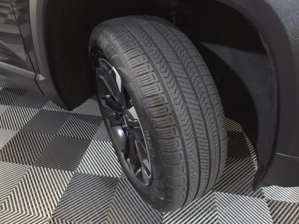 used 2025 Chevrolet Equinox car, priced at $31,595