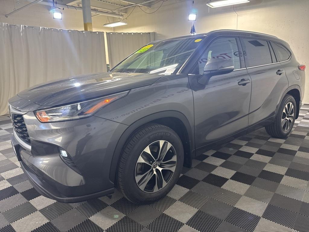 used 2021 Toyota Highlander car, priced at $33,875