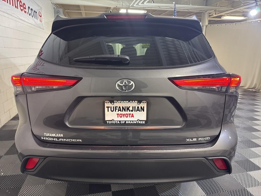 used 2021 Toyota Highlander car, priced at $33,875