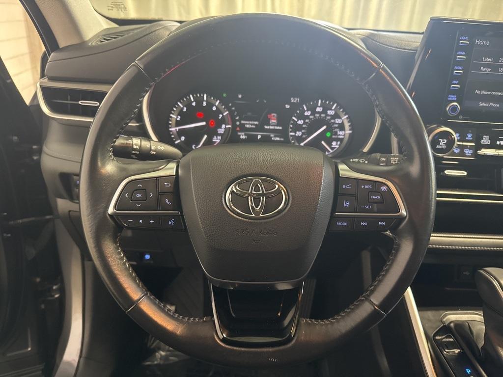 used 2021 Toyota Highlander car, priced at $33,875