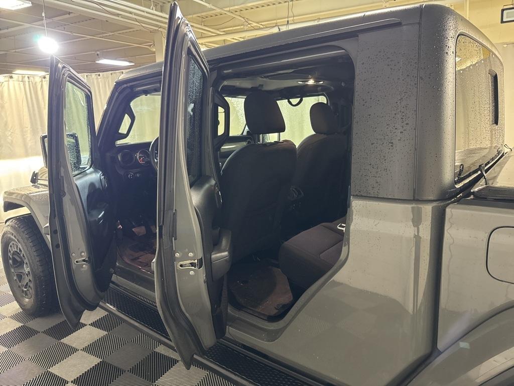 used 2022 Jeep Gladiator car, priced at $34,550