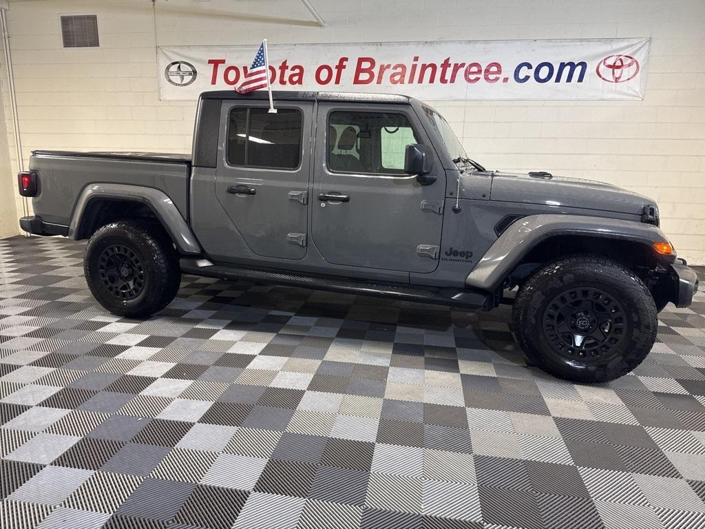 used 2022 Jeep Gladiator car, priced at $34,550