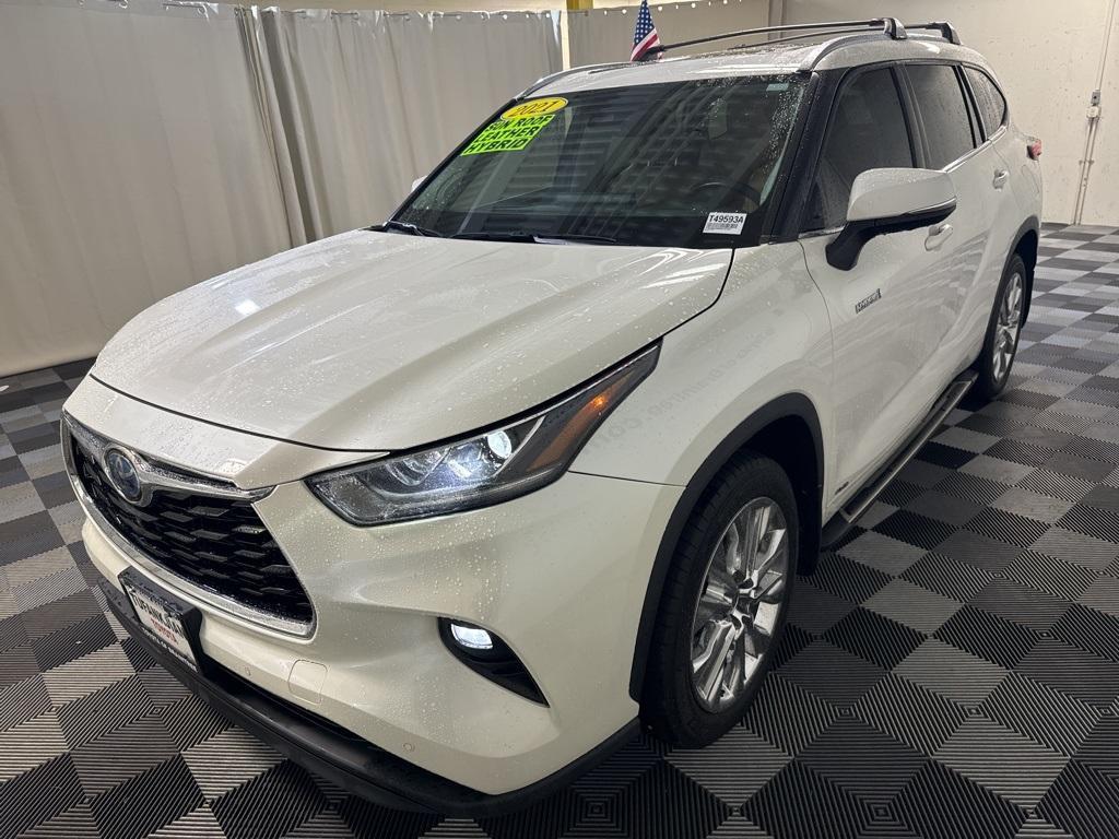 used 2021 Toyota Highlander Hybrid car, priced at $41,400