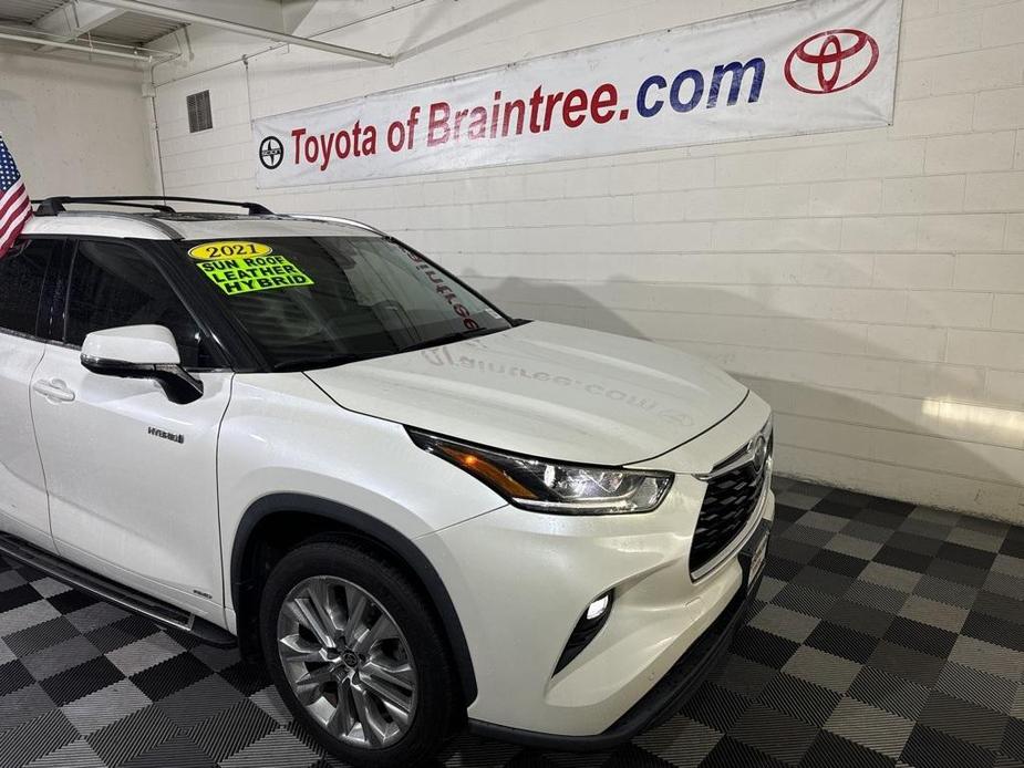 used 2021 Toyota Highlander Hybrid car, priced at $41,400