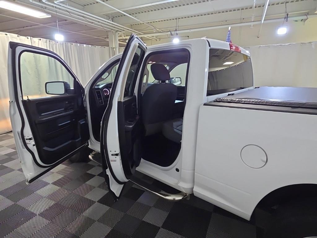used 2019 Ram 1500 Classic car, priced at $28,745