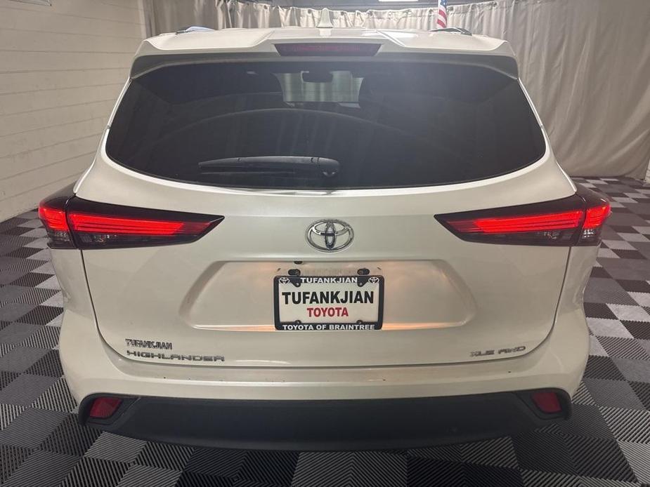 used 2021 Toyota Highlander car, priced at $34,955