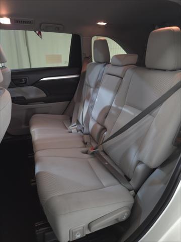 used 2019 Toyota Highlander car, priced at $26,250