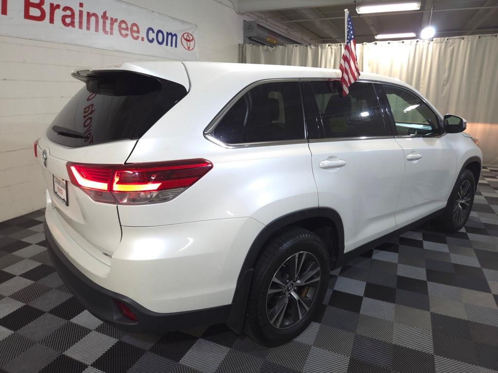 used 2019 Toyota Highlander car, priced at $26,250