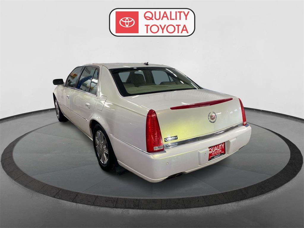used 2007 Cadillac DTS car, priced at $5,000