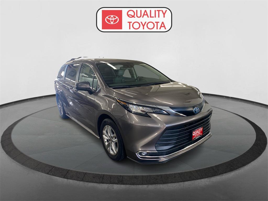 used 2022 Toyota Sienna car, priced at $36,469