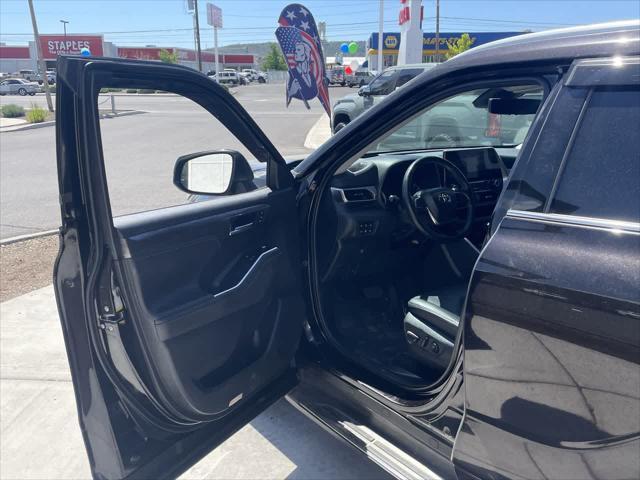 used 2021 Toyota Highlander Hybrid car, priced at $40,468