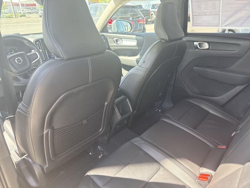 used 2022 Volvo XC40 car, priced at $24,391