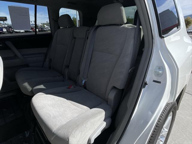 used 2012 Toyota Highlander Hybrid car, priced at $12,263