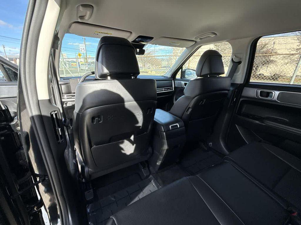 used 2024 Hyundai Santa Fe car, priced at $31,415