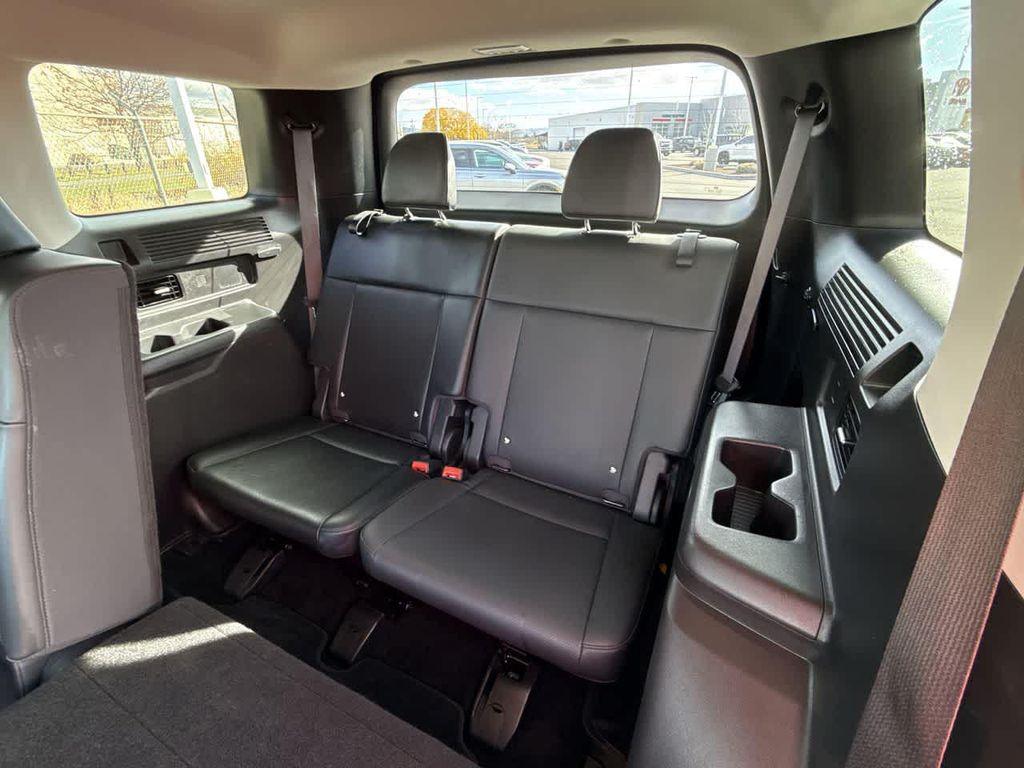 used 2024 Hyundai Santa Fe car, priced at $31,415