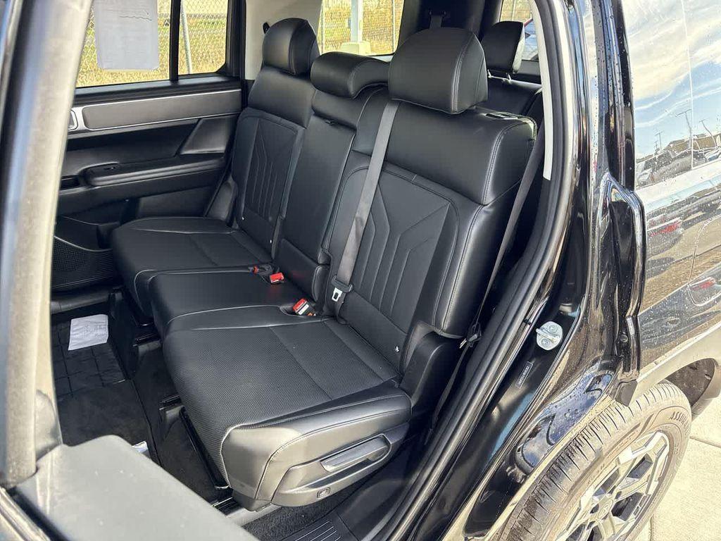 used 2024 Hyundai Santa Fe car, priced at $31,415