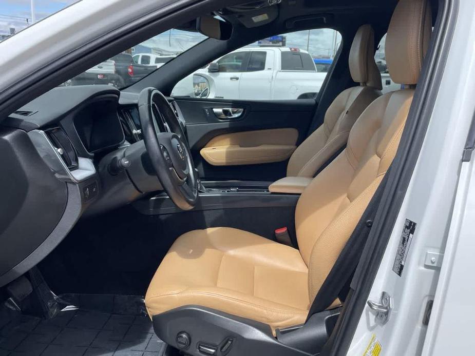 used 2020 Volvo XC60 car, priced at $25,477