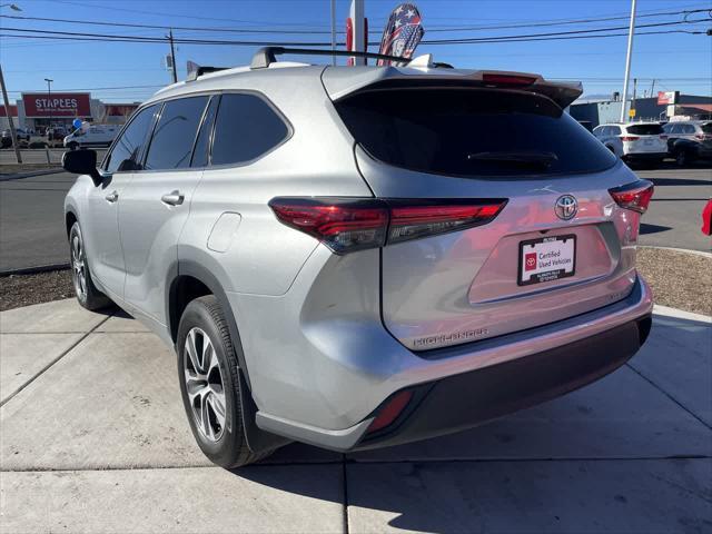 used 2022 Toyota Highlander car, priced at $39,499