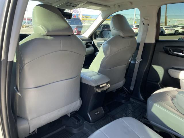 used 2022 Toyota Highlander car, priced at $39,499