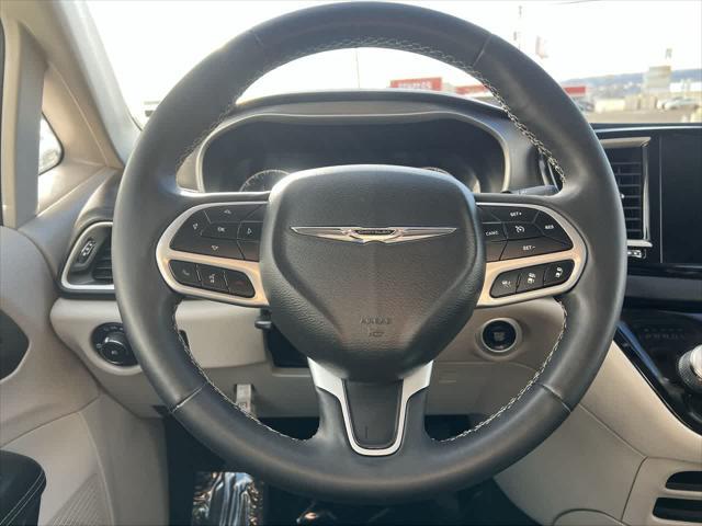 used 2022 Chrysler Pacifica car, priced at $25,391