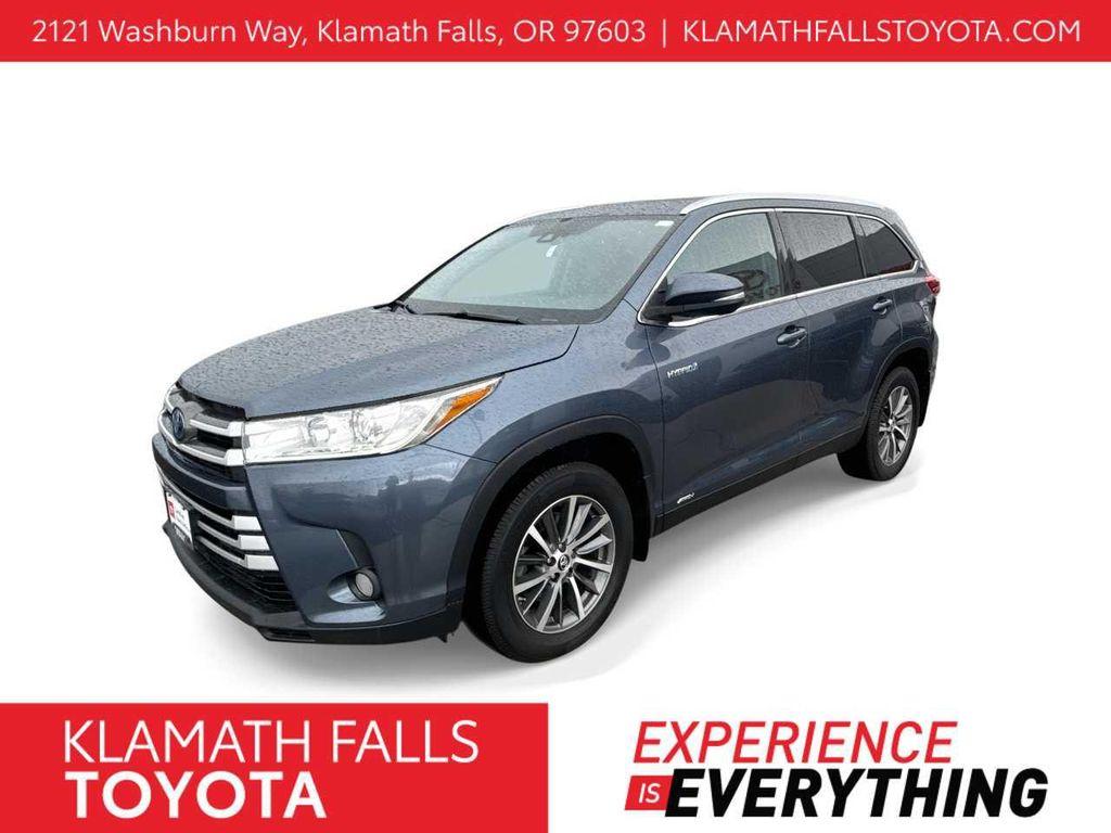 used 2019 Toyota Highlander Hybrid car, priced at $28,373