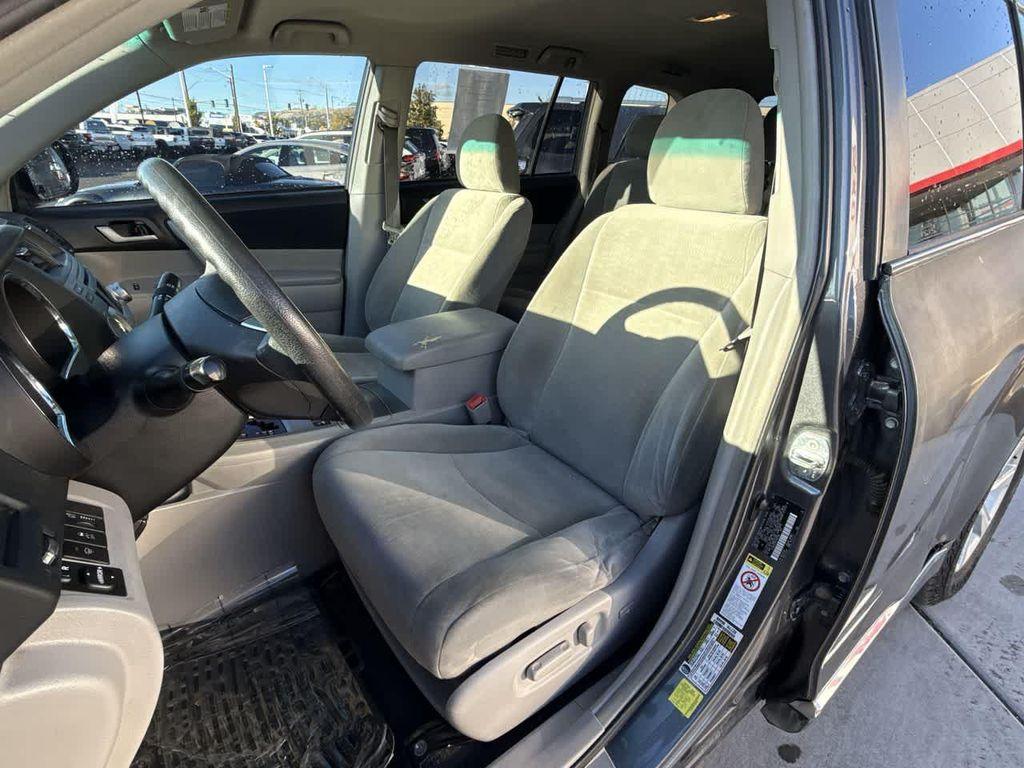 used 2012 Toyota Highlander car, priced at $13,130