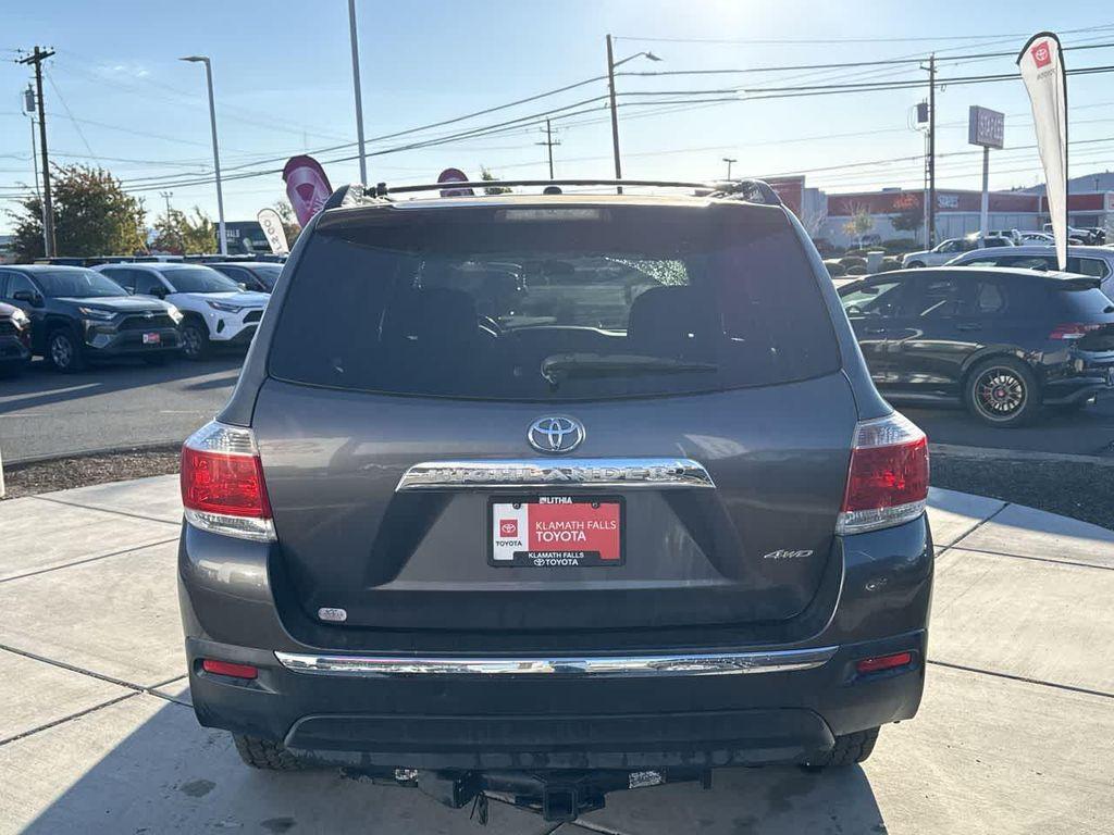 used 2012 Toyota Highlander car, priced at $13,130