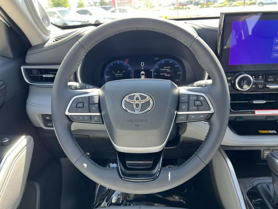 new 2024 Toyota Highlander car, priced at $52,787