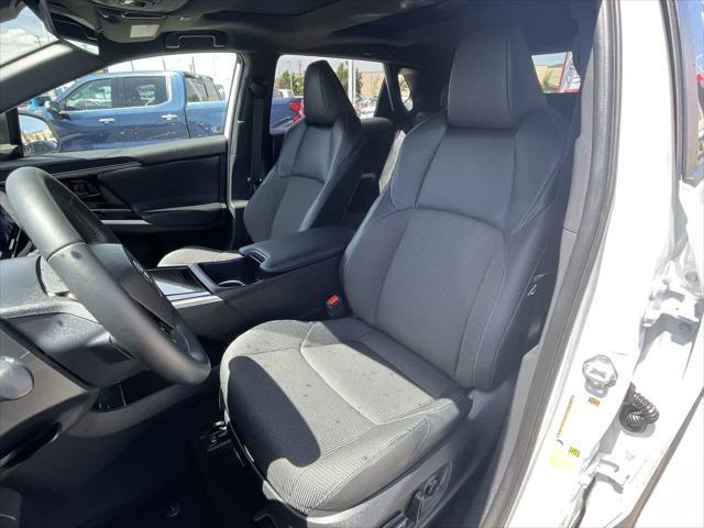 new 2025 Toyota bZ4X car, priced at $38,613