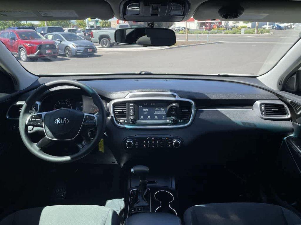 used 2020 Kia Sorento car, priced at $17,301