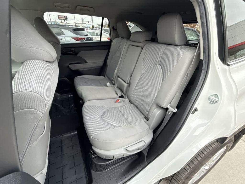 used 2022 Toyota Highlander Hybrid car, priced at $28,462