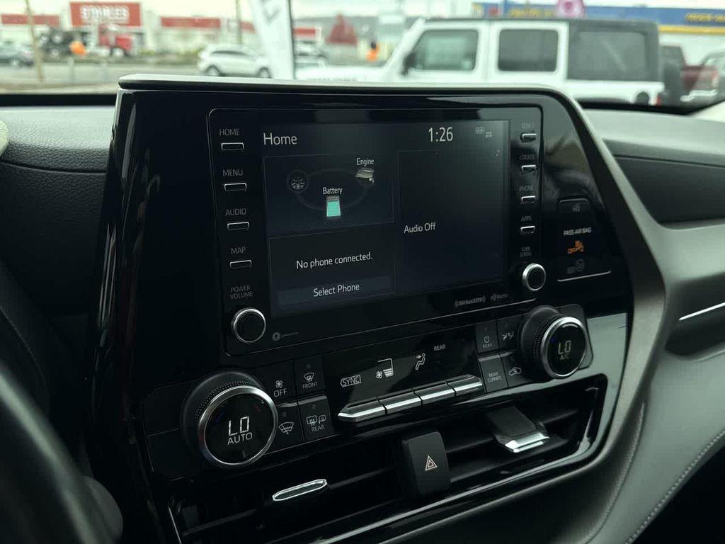 used 2022 Toyota Highlander Hybrid car, priced at $28,462