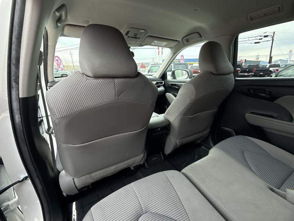 used 2022 Toyota Highlander Hybrid car, priced at $28,462