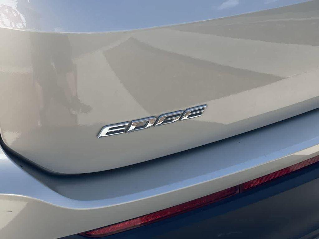used 2018 Ford Edge car, priced at $13,334