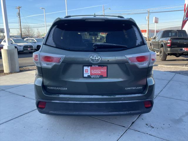 used 2015 Toyota Highlander car, priced at $19,899