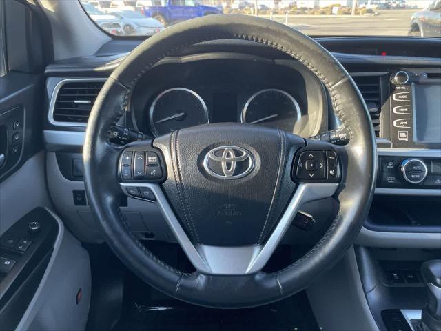 used 2015 Toyota Highlander car, priced at $19,899