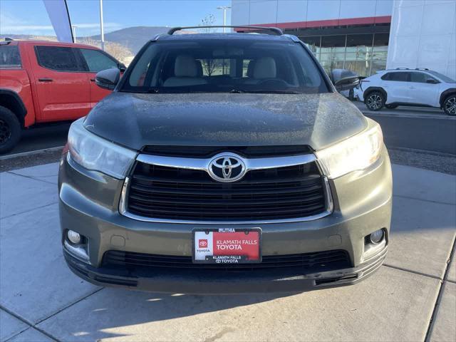 used 2015 Toyota Highlander car, priced at $19,899