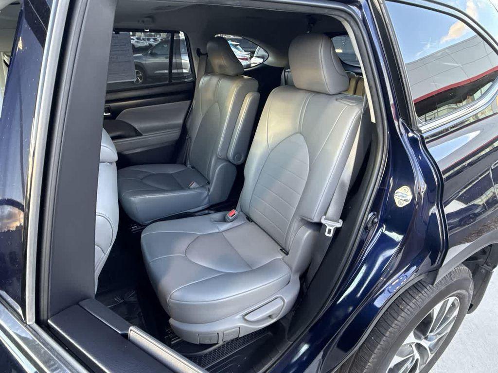 used 2022 Toyota Highlander Hybrid car, priced at $39,823
